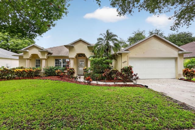 8295 SANDPINE Circle, sold in ZIP 34952, Port St Lucie, FL