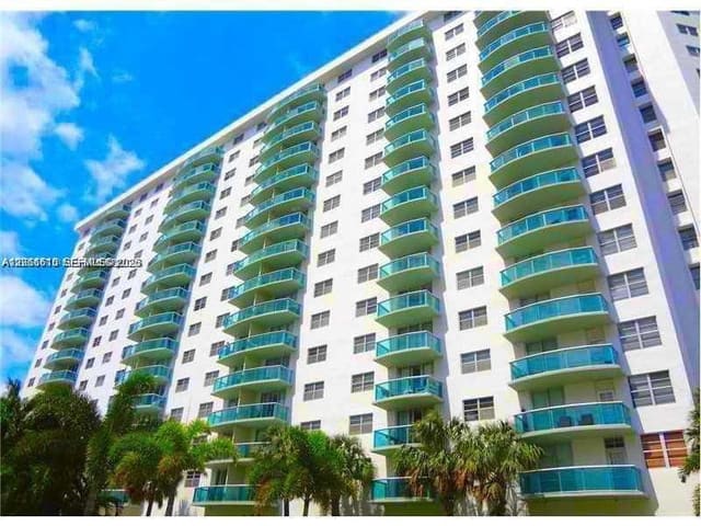 19390 Collins Avenue 308, Oceanview Building A Cond, Sunny Isles Beach, FL