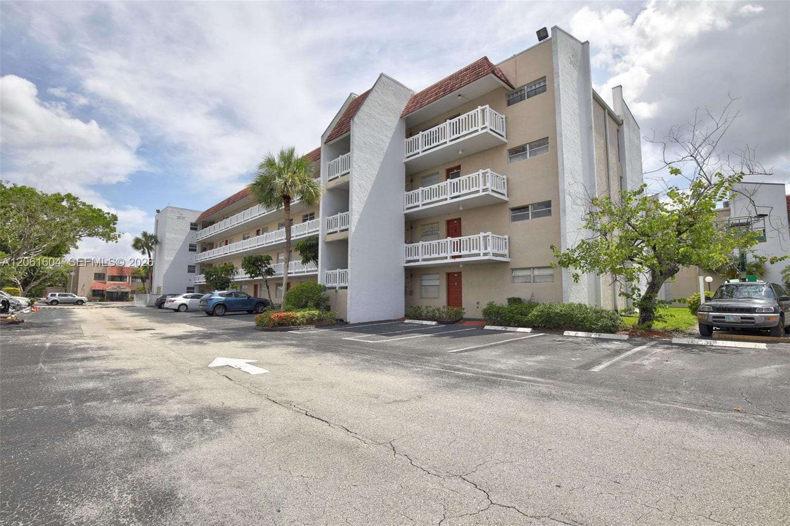 3531 Inverrary Drive 101, Lauderhill, FL 33319 photo 8