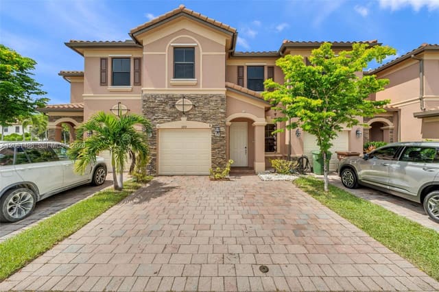 3353 W 90th Street, sold in Bellagio, Hialeah, FL