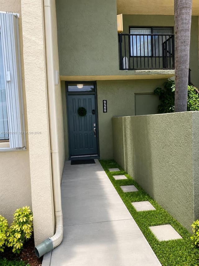 9568 SW 1st Court 7-F, Coral Springs, FL 33071