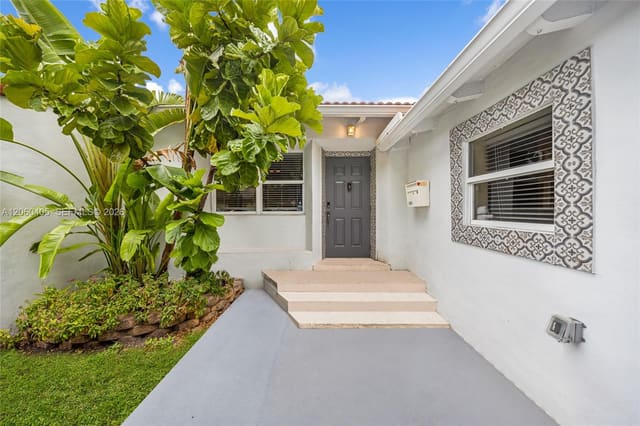1324 Normandy Drive, Miami Beach, FL 33141
