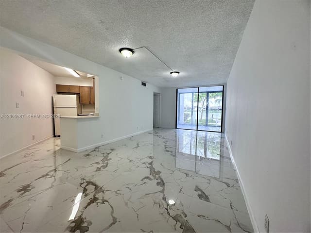 212 Lake Pointe Drive 107, sold in ZIP 33309, Oakland Park, FL