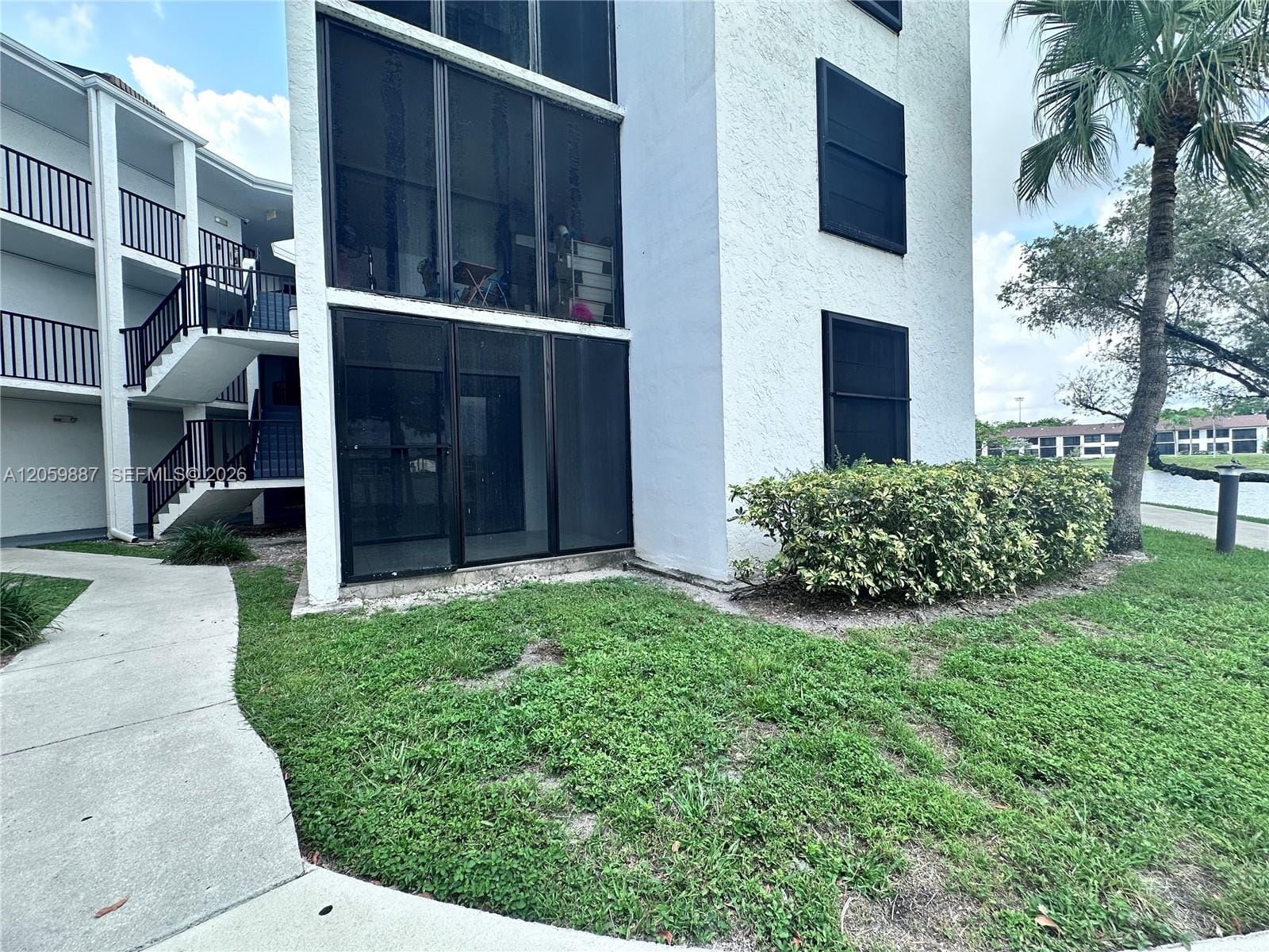 212 Lake Pointe Drive 107 — photo 12
