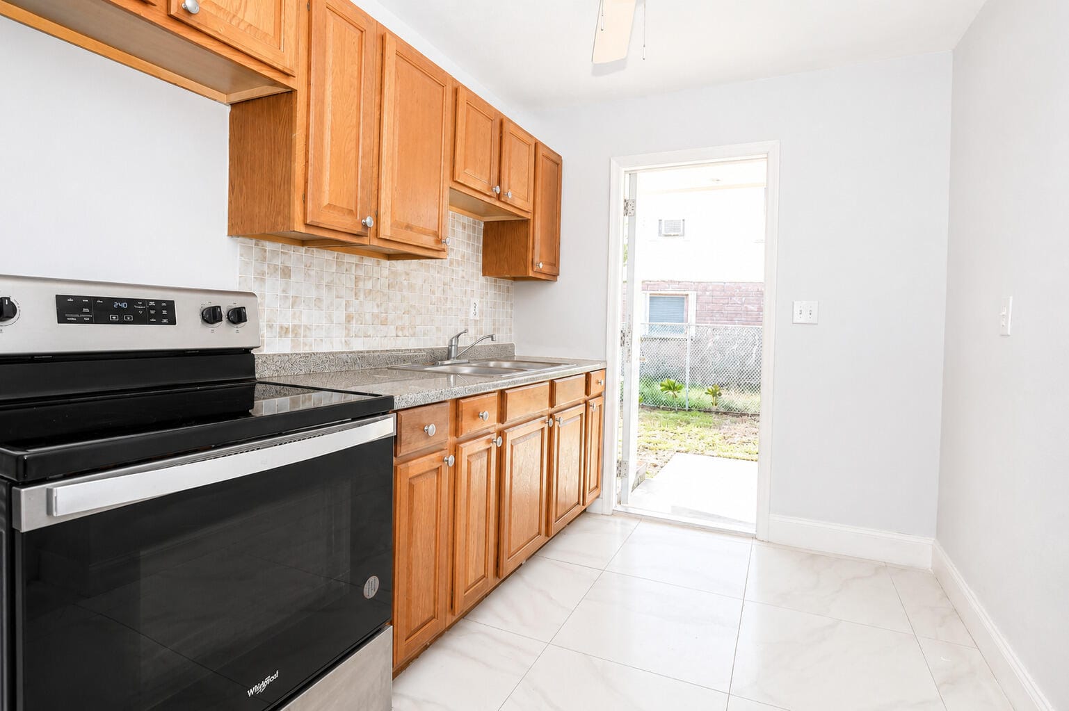 807 Handy Ave Avenue — photo 2