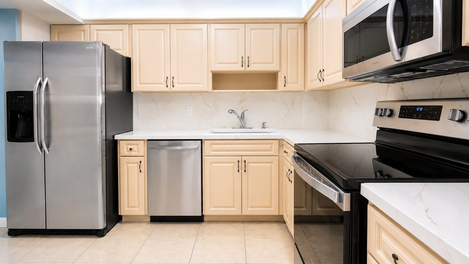 4001 HILLCREST Drive 705, Hollywood, FL 33021 photo 3