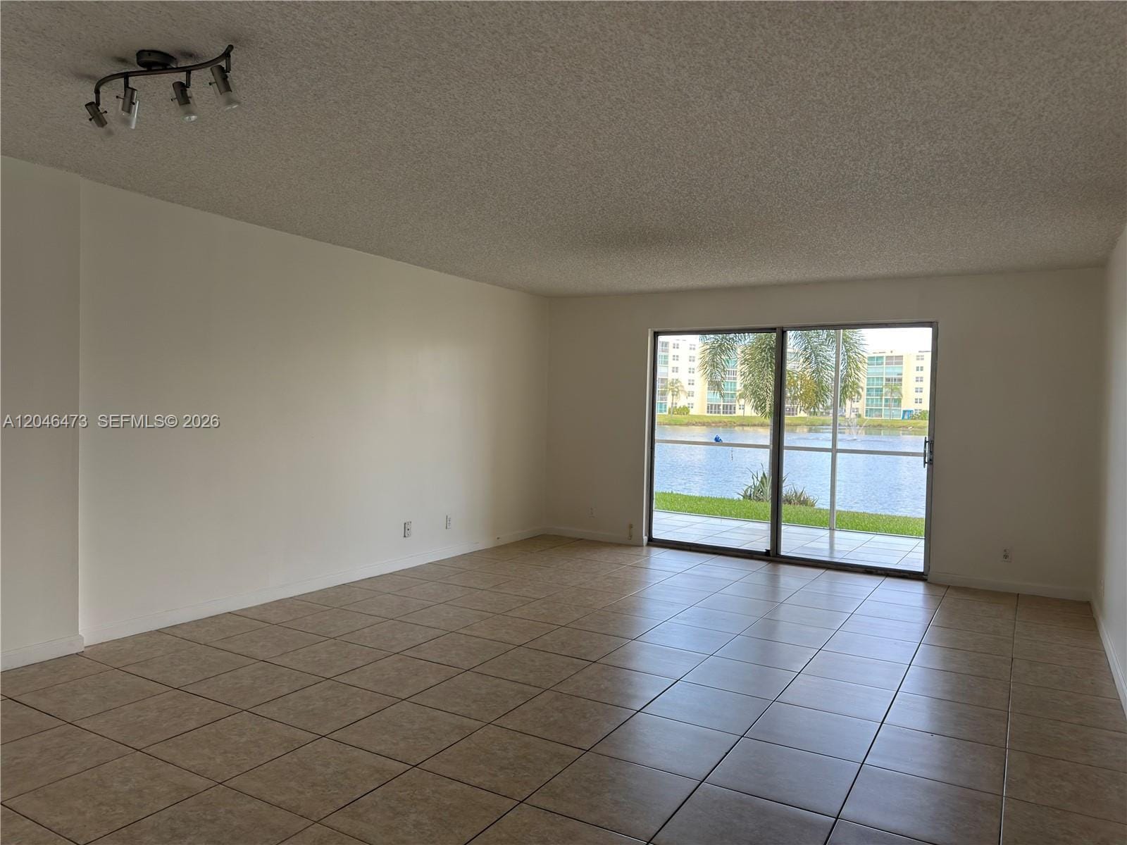 141 SE 3rd Avenue 106 — photo 11