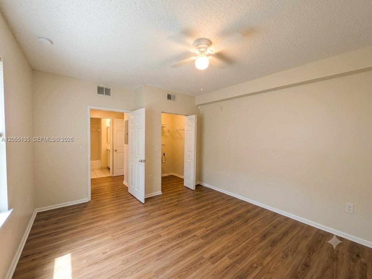 8060 N Nob Hill Road 101 — photo 5