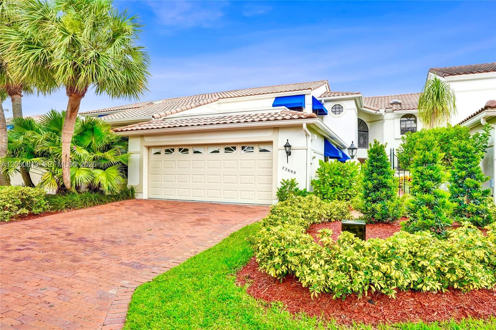 22688 Caravelle Circle 22688 — photo 2