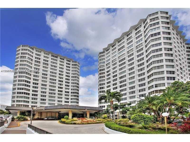 999 Brickell Bay Drive 1408 — photo 2