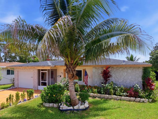 1545 NW 70TH Lane, sold in Paradise Gardens Sec 4 76, Margate, FL