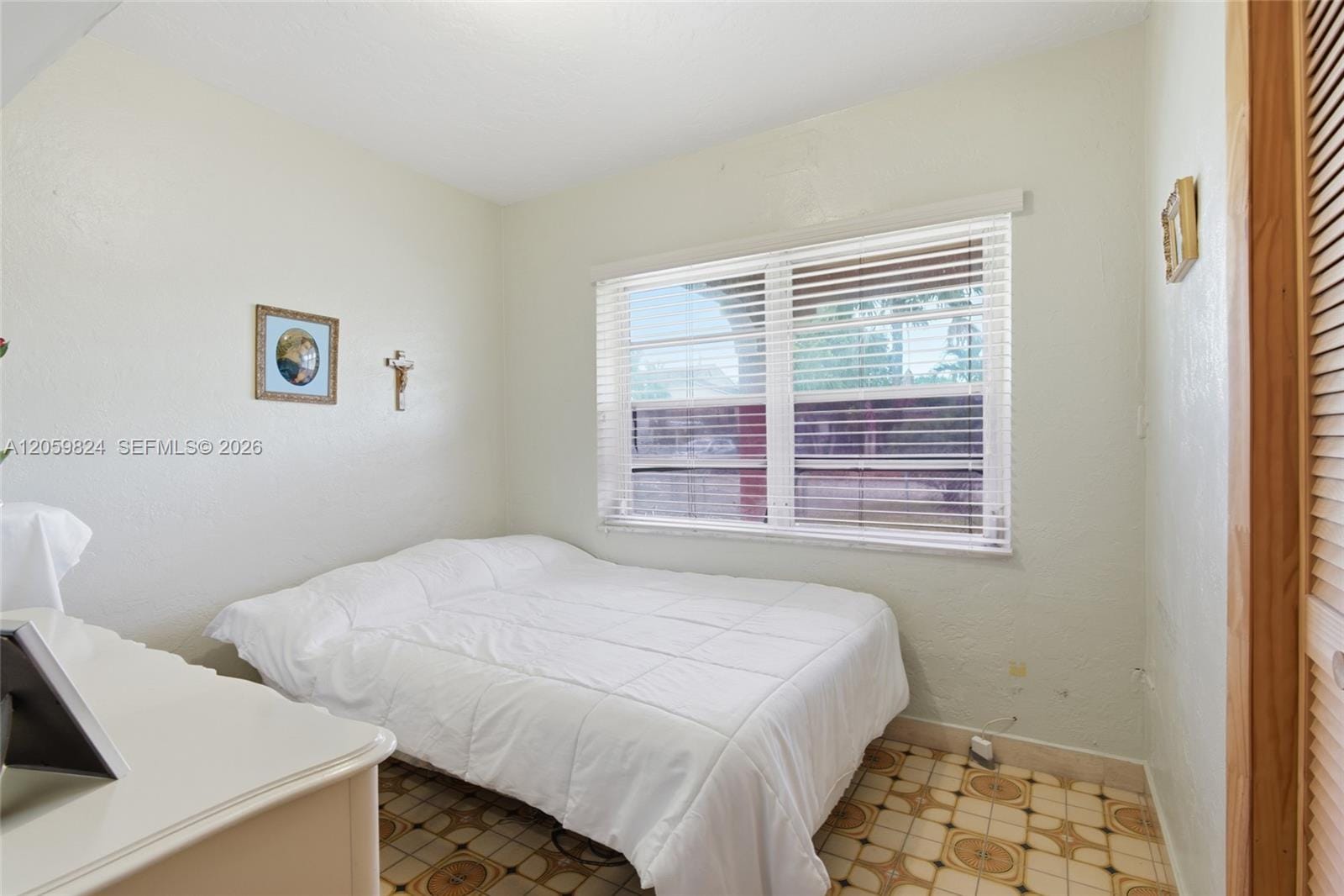 921 E 14 Street — photo 11