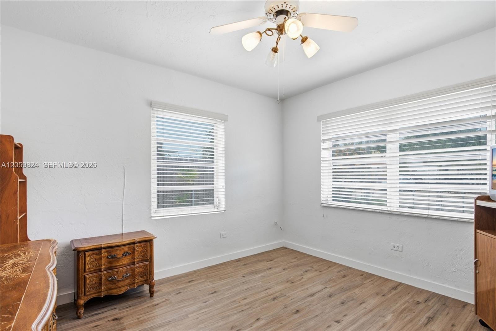921 E 14 Street — photo 12