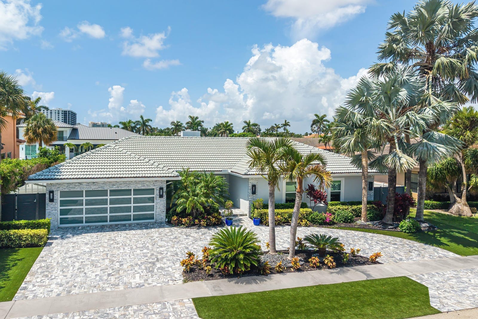 884 NE Mulberry Drive, Boca Raton, FL 33487 photo 1