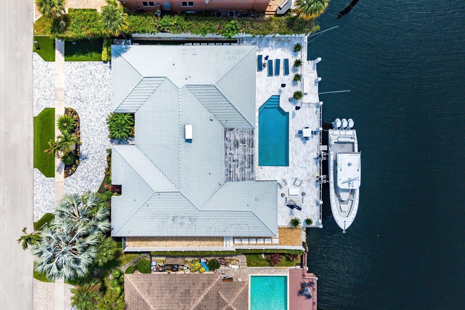 884 NE Mulberry Drive, Boca Raton, FL 33487 photo 4