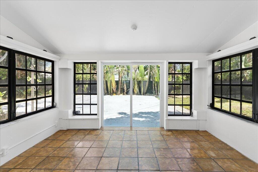 738 NE 16TH Avenue, Fort Lauderdale, FL 33304 photo 17