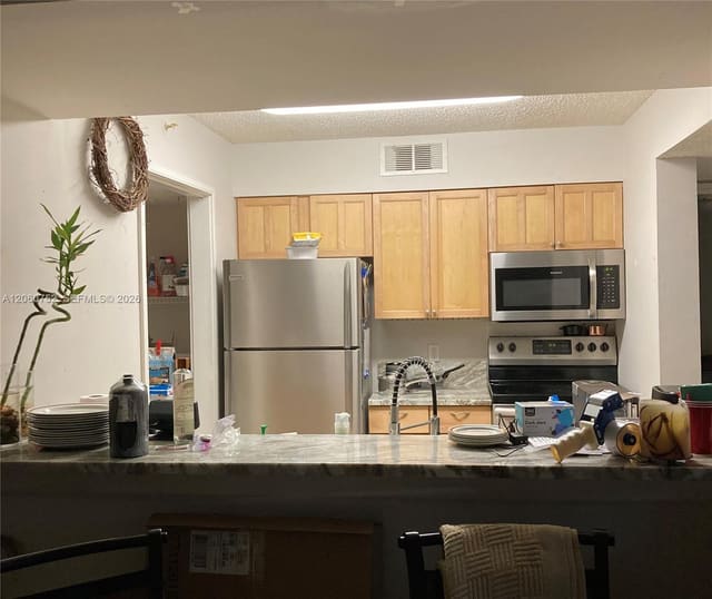 800 Scotia Drive 103, Hypoluxo, FL 33462