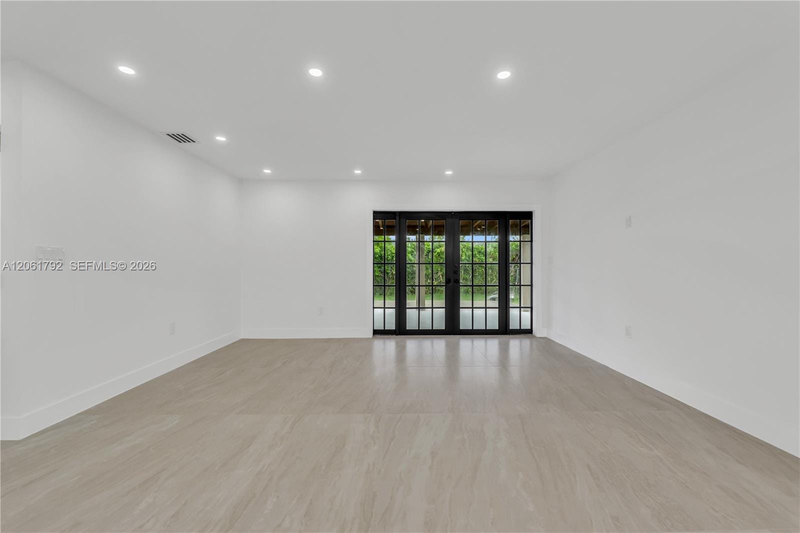 2000 SW 84th Avenue — photo 8
