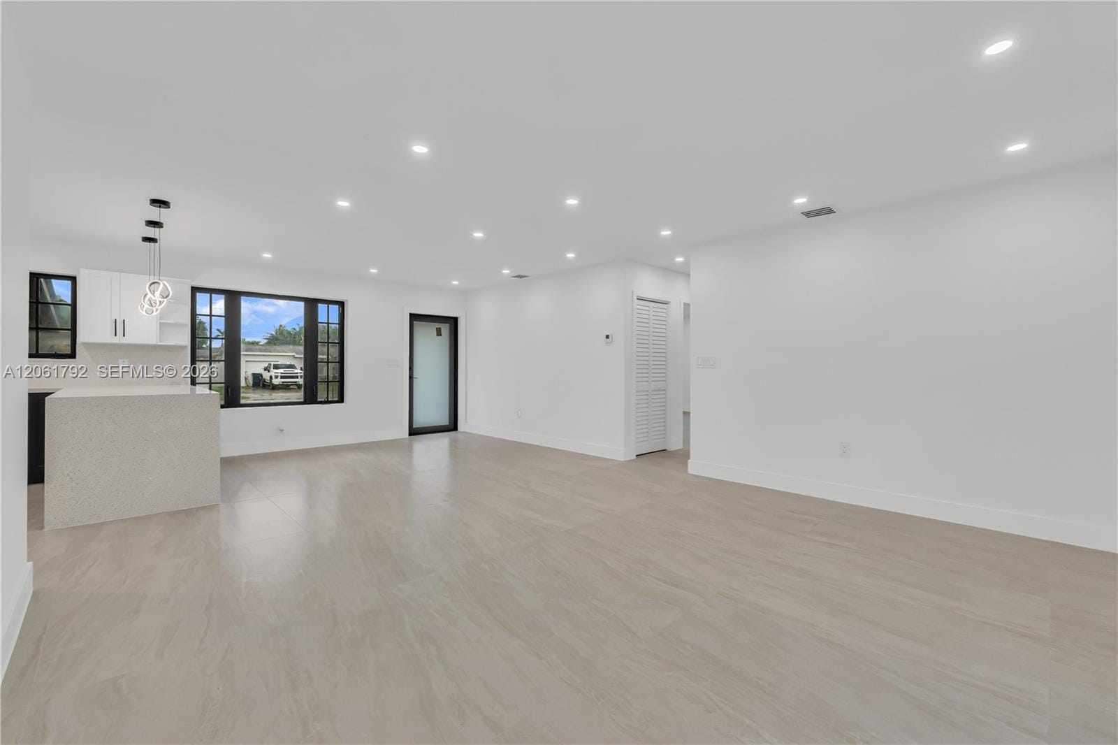 2000 SW 84th Avenue — photo 10