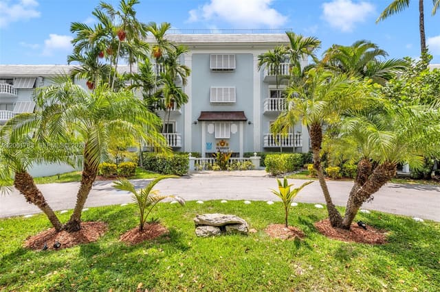 1150 Madruga Avenue A304, Coral Gables, FL 33146