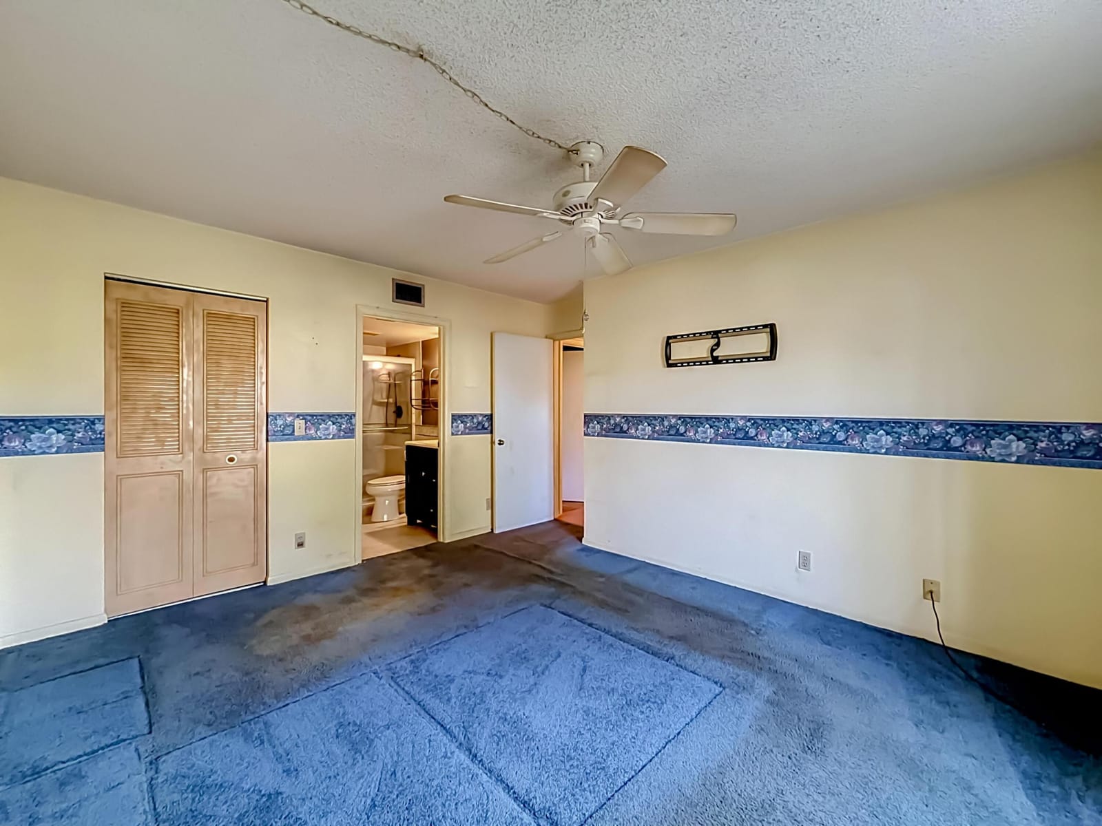 1104 GREEN PINE E1, West Palm Beach, FL 33409 photo 21