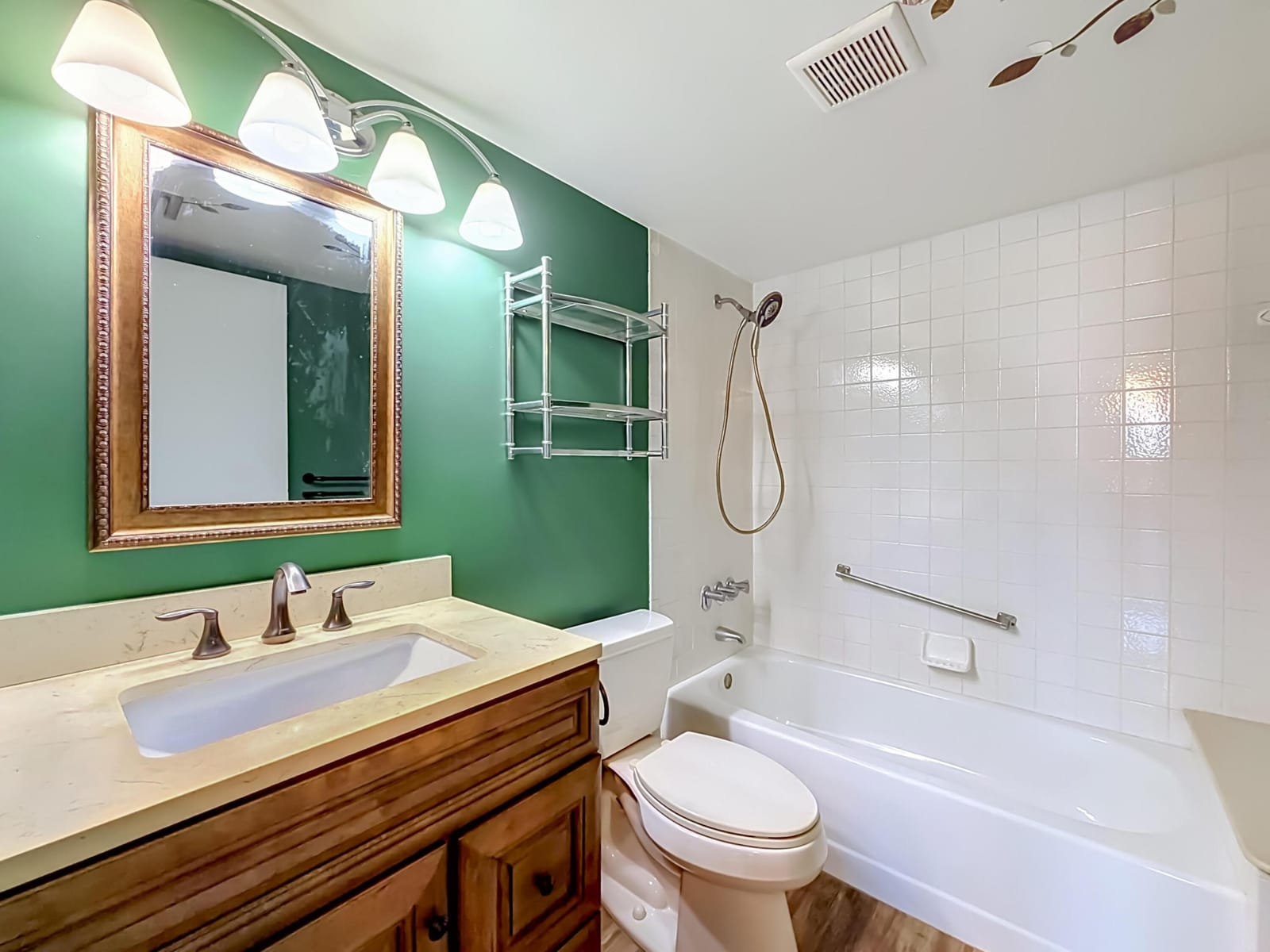 1104 GREEN PINE E1, West Palm Beach, FL 33409 photo 29