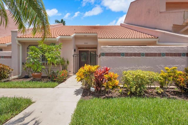 3303 SE Sandpiper Circle, Port St. Lucie, FL 34952