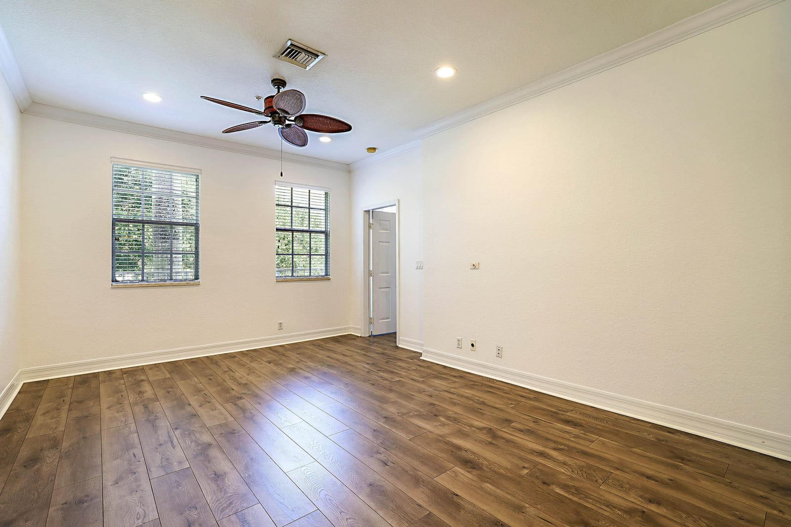 241 E THATCH PALM Circle E — photo 12
