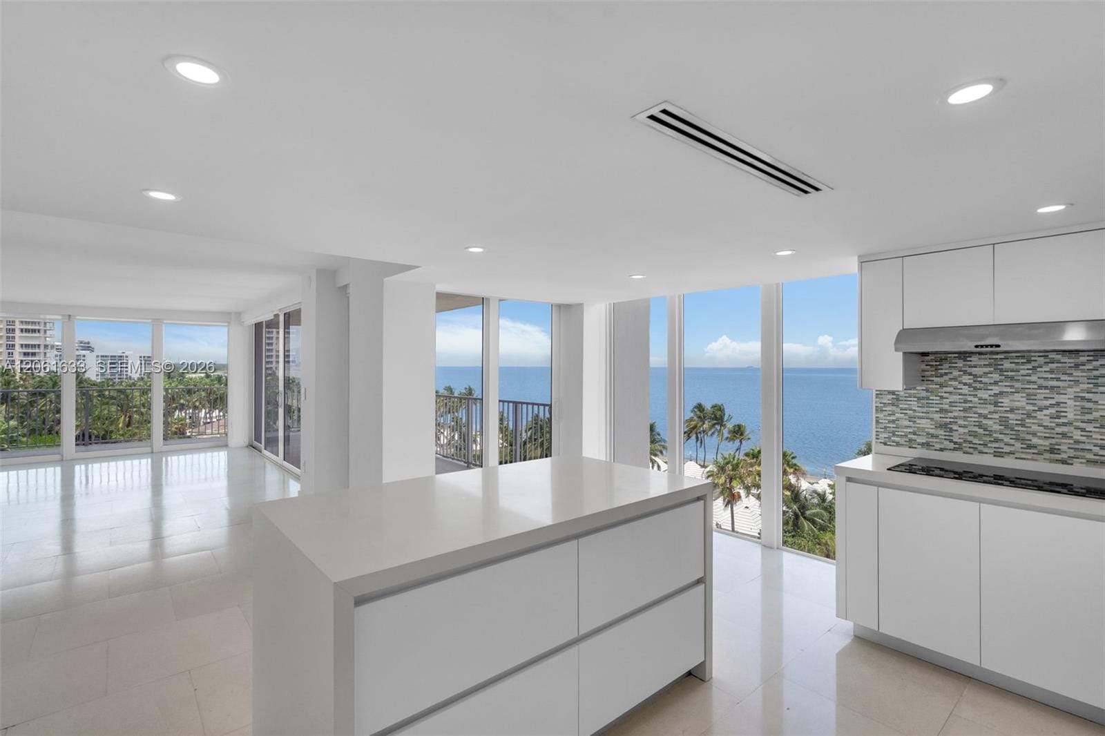 881 Ocean Drive 7H, Key Biscayne, FL 33149