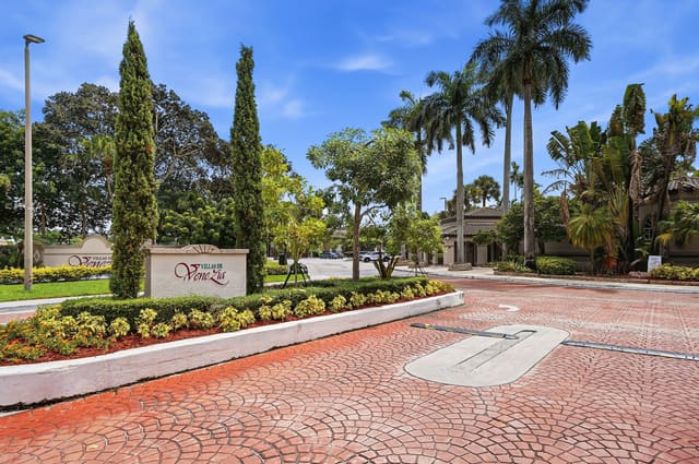 9938 NOB HILL Lane 9938, Villas De Venezia, Sunrise, FL
