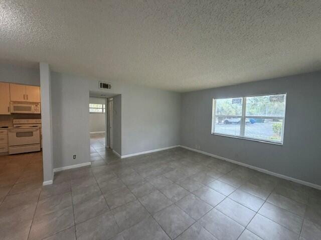 760 SE 2ND Avenue I102, Deerfield Beach, FL 33441 photo 3