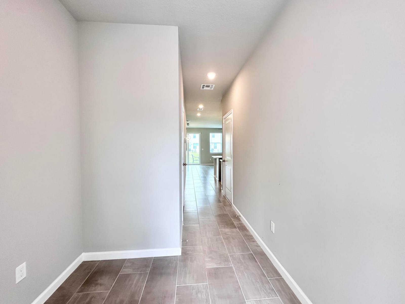 1733 Lindley Street — photo 7