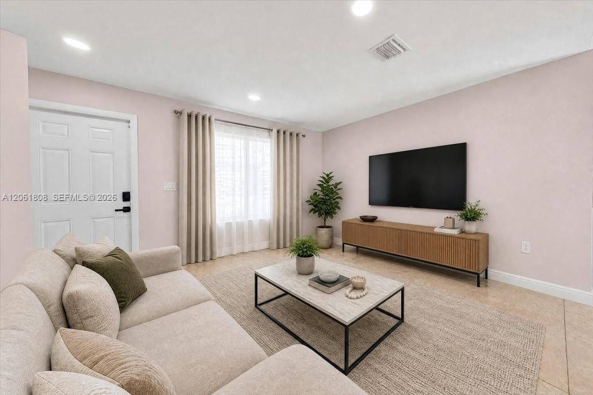 7819 SW 9th Street — photo 3