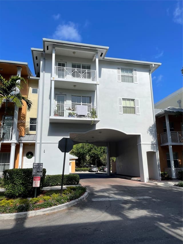 412 SW 13th Terrace 412, Fort Lauderdale, FL 33312