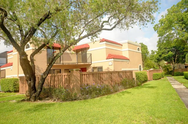 8225 Severn Drive D, Boca Raton, FL 33433