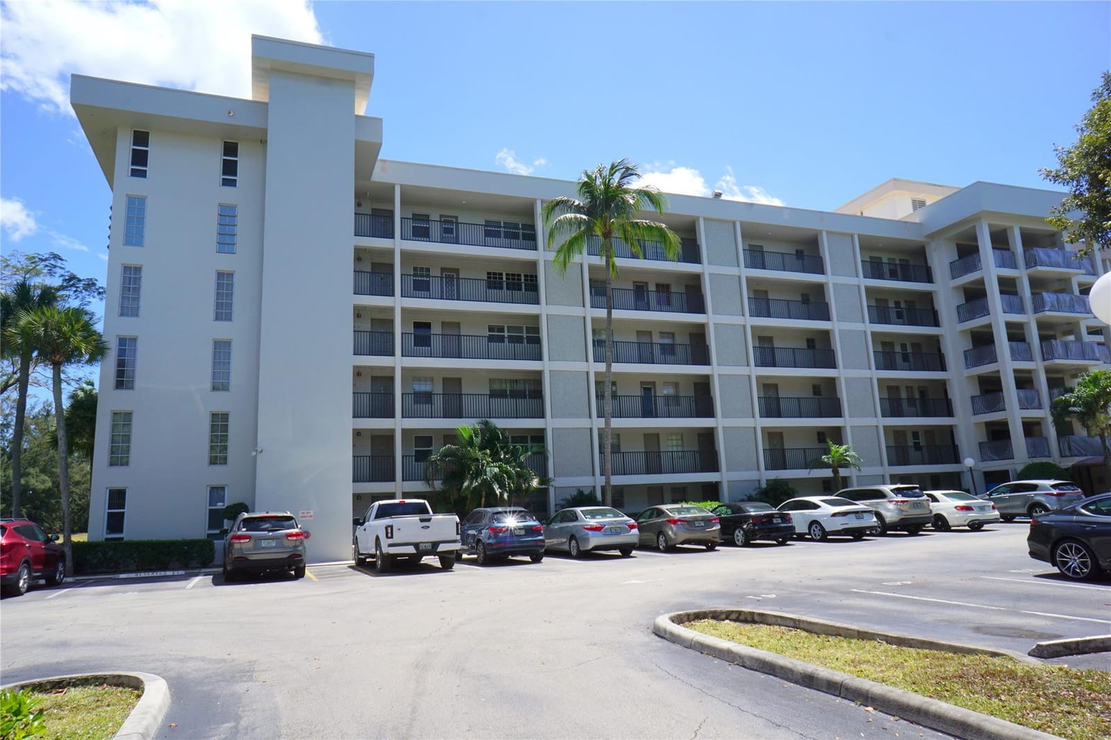 2600 S COURSE Drive 410 — photo 2