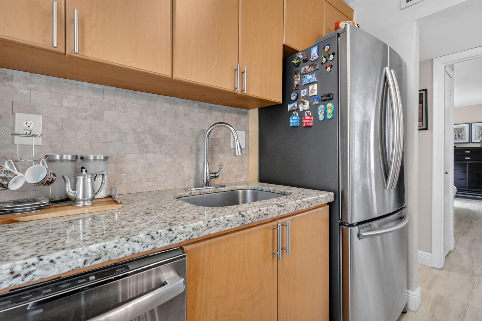 1670 Bay Road 3F, Miami Beach, FL 33139 photo 30
