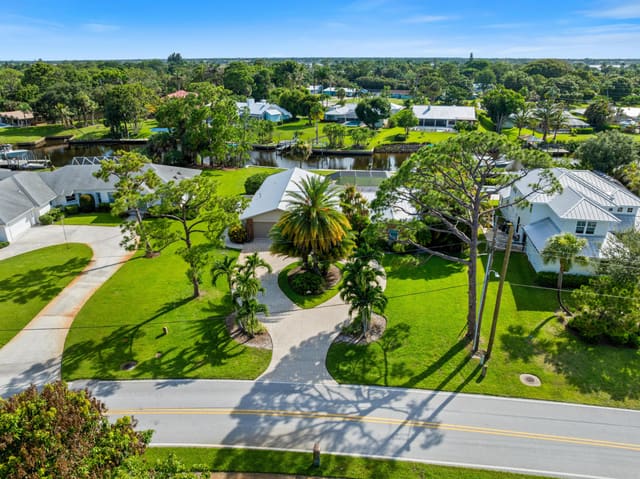 1310 NW LAKESIDE Trail, sold in North River Shores, Stuart, FL