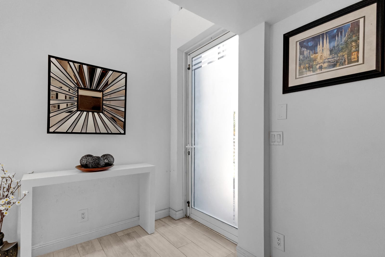 711 SE 16th Court — photo 4