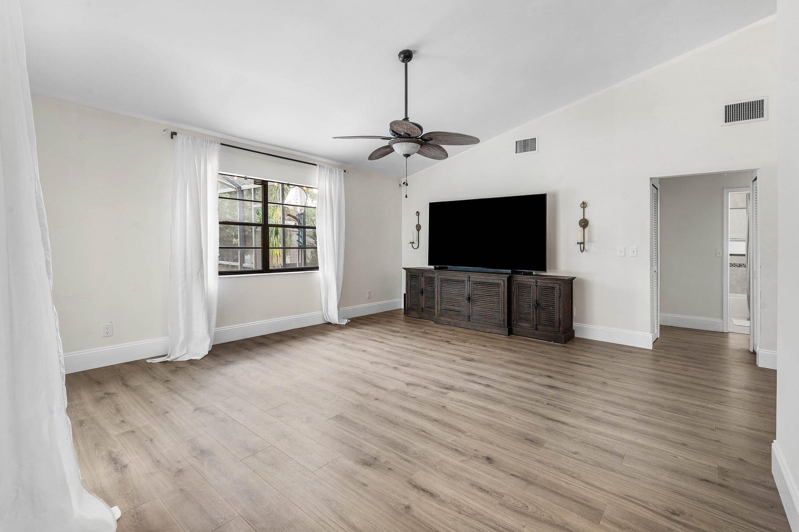143 Miramar Avenue — photo 11