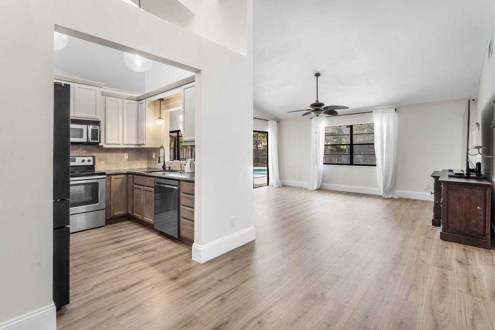 143 Miramar Avenue — photo 12