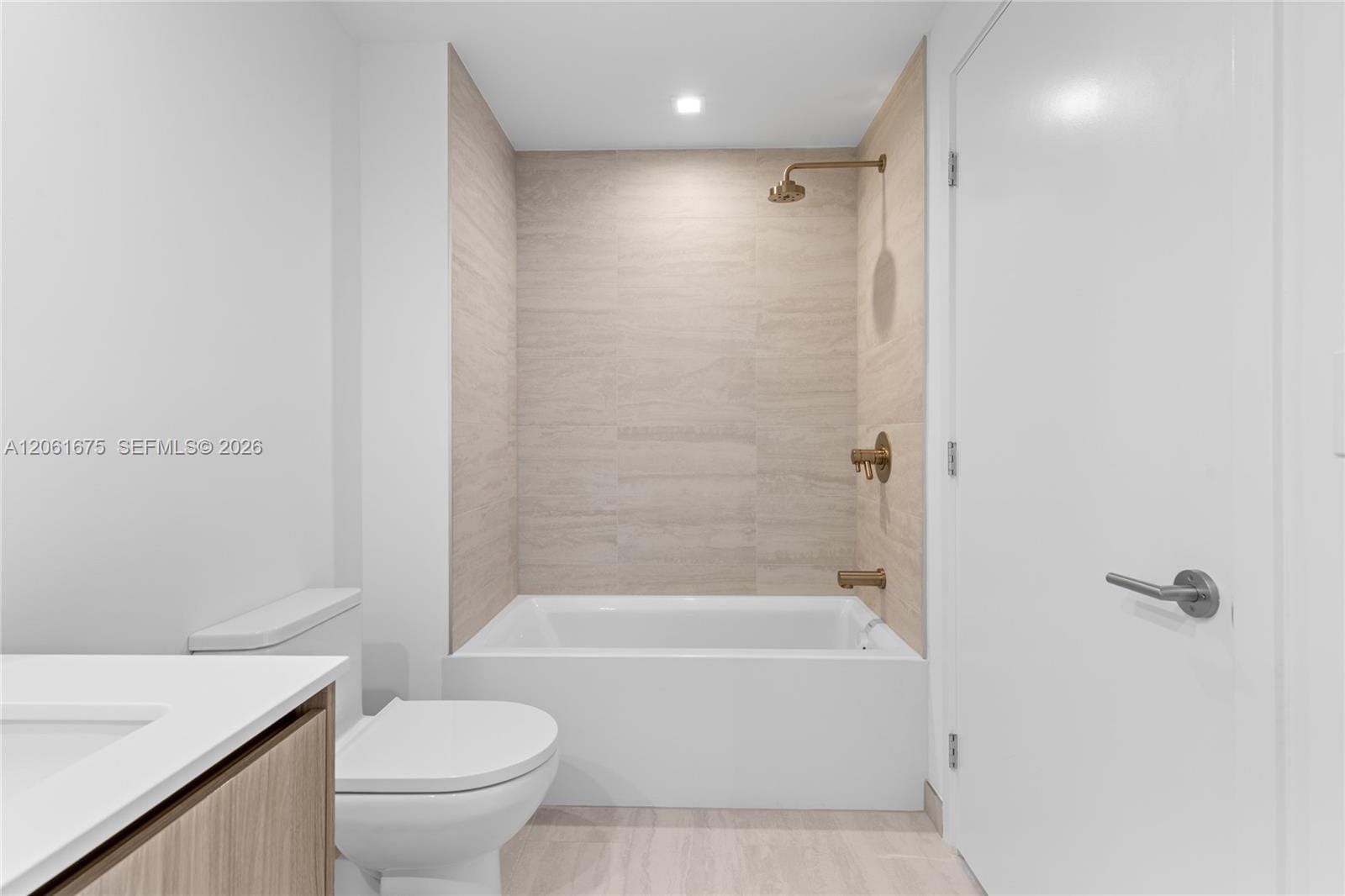 77 SE 5th Street 2205, Miami, FL 33131 photo 17