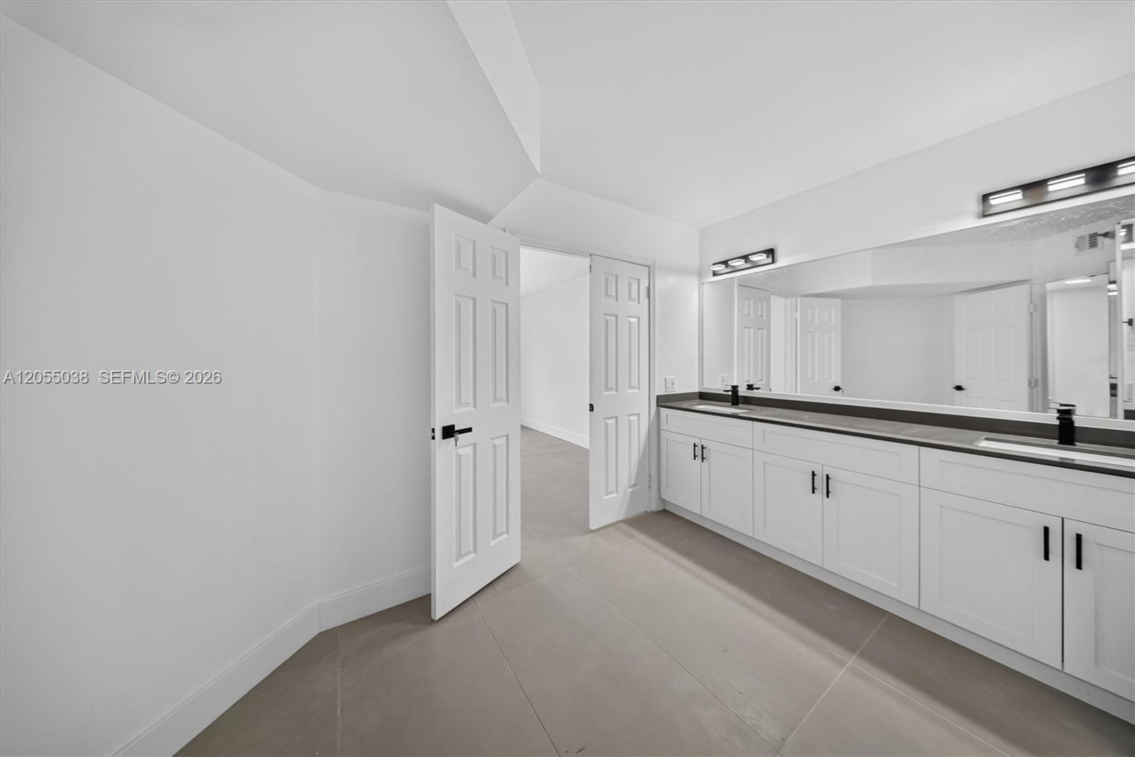3530 Mystic Pointe Drive 1606, Aventura, FL 33180 photo 15