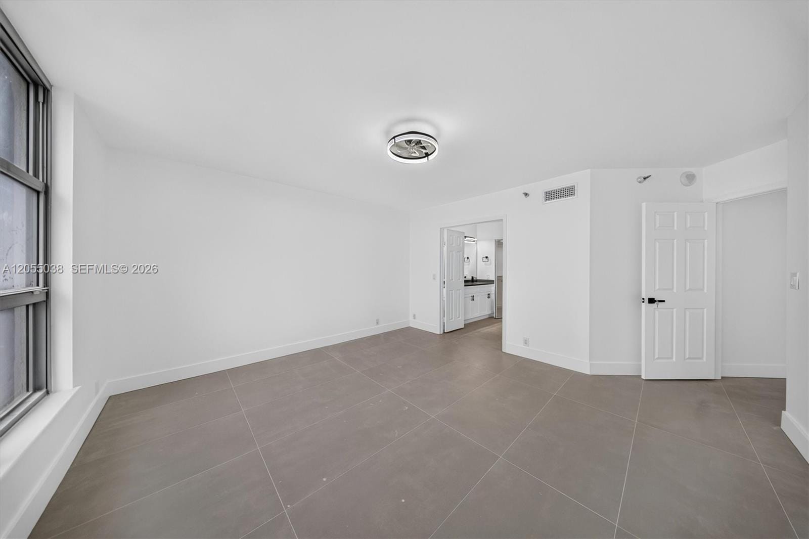 3530 Mystic Pointe Drive 1606, Aventura, FL 33180 photo 20