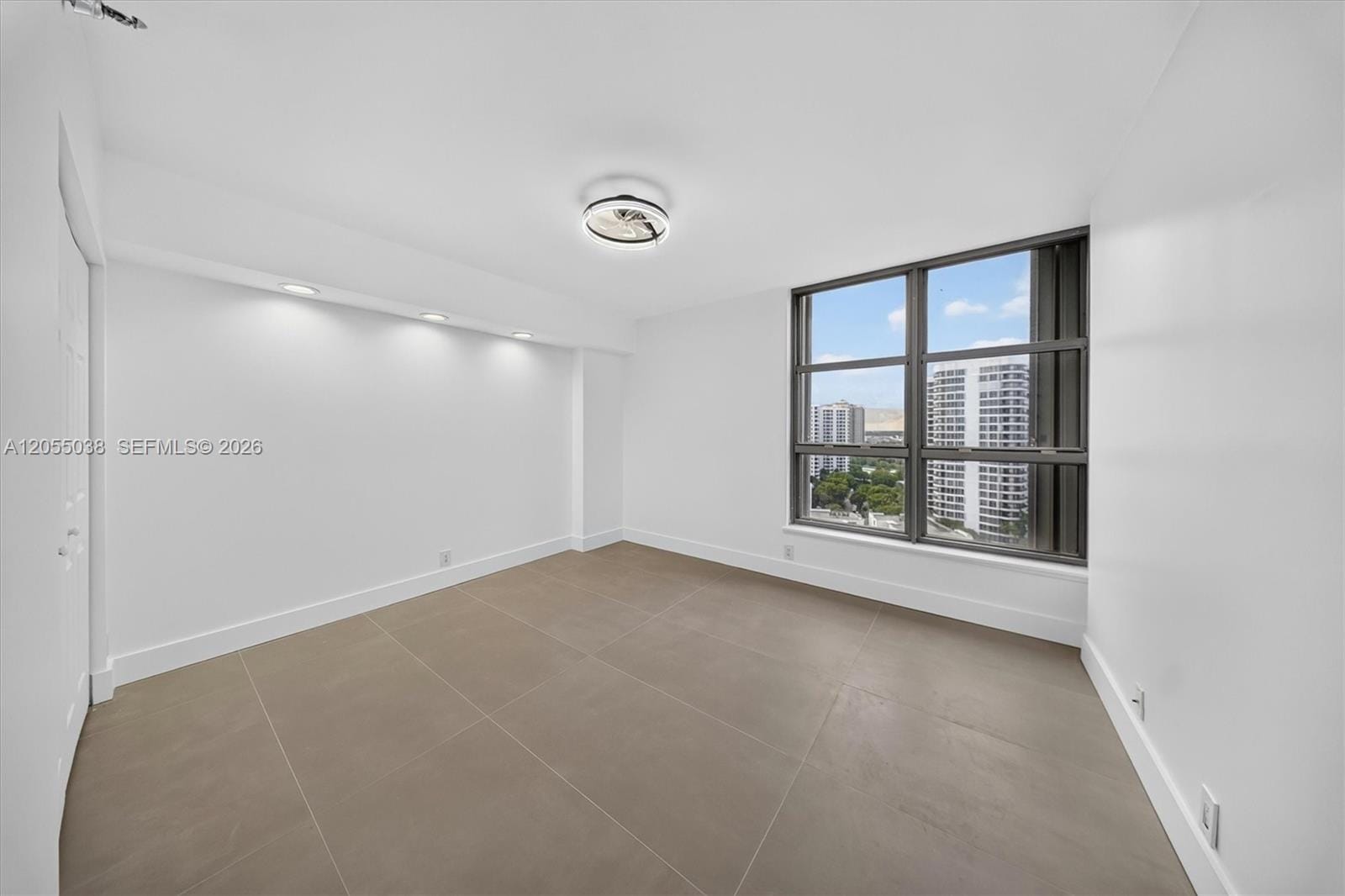 3530 Mystic Pointe Drive 1606, Aventura, FL 33180 photo 26