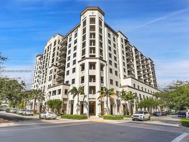 301 Altara Avenue 827, Coral Gables, FL 33146