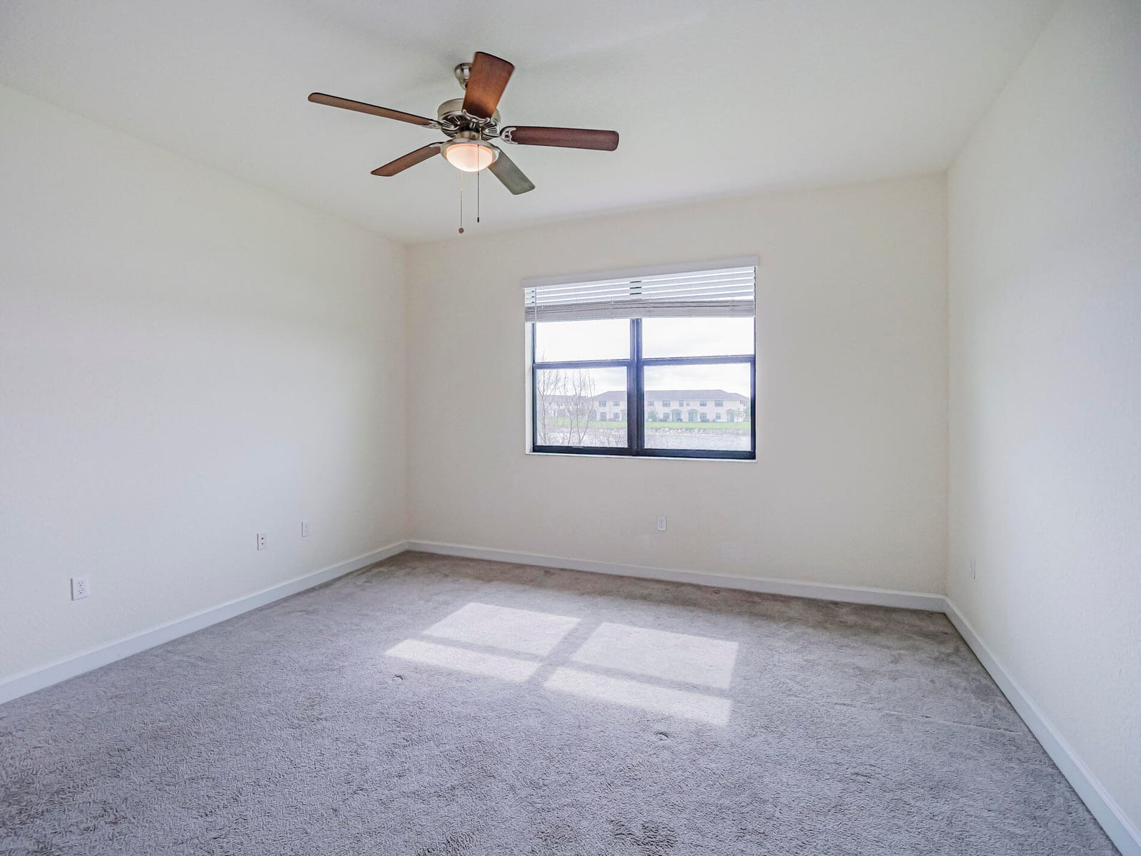 10092 W VILLA Circle, Vero Beach, FL 32966 photo 14