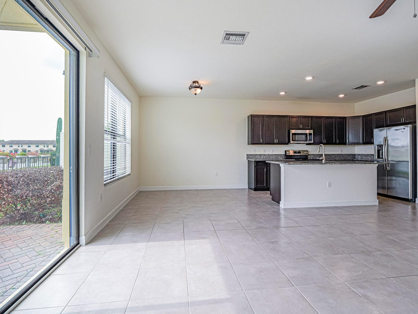 10092 W VILLA Circle — photo 7