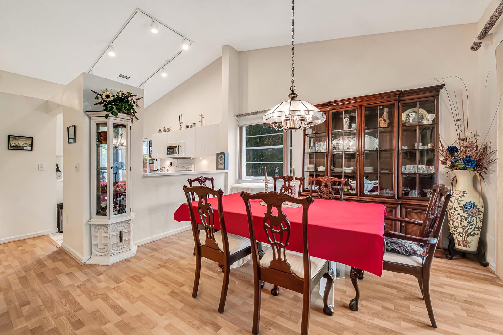 7027 Summer Tree Drive 201 — photo 11