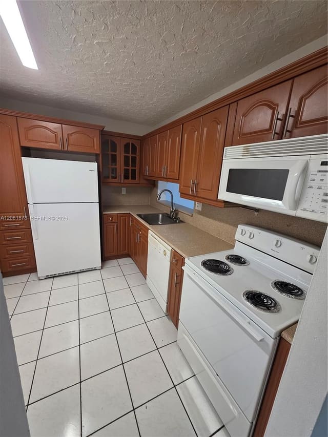 8600 SW 133rd Ave Road 424, Miami, FL 33183